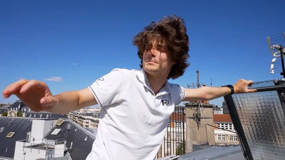 Paris’s Cheapest Homes Are Disappearing: Why Tiny Rooftop Rooms Can No Longer Cope With Heat