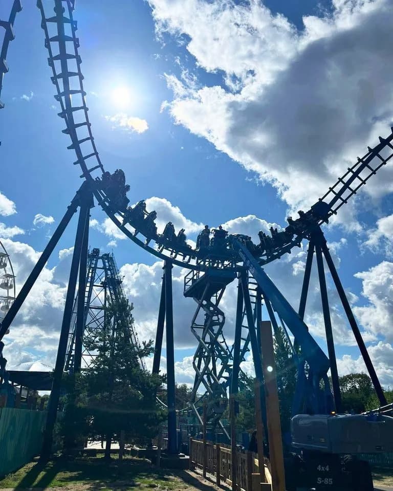 27 Rescued After Wipeout Roller Coaster Stops 50 ft Above Ground at Pleasurewood Hills — No Injuries