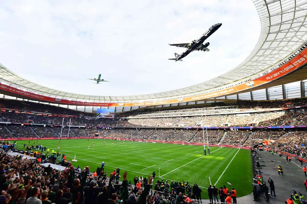 Airlink Defends Dramatic Low Flyover After Two Jets Passed Under 50 Feet Above Packed Cape Town Stadium