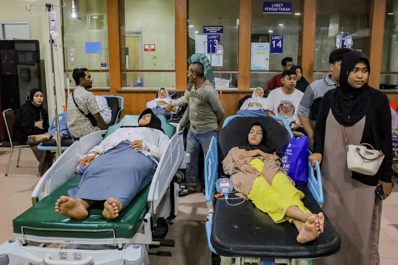 Over 500 Indonesian Students Hospitalised in East Java After Suspected Food Poisoning From Government Free Meals