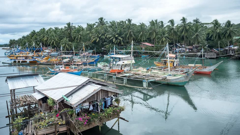 Philippine Fishers Warn Supreme Court Ruling Could Open Municipal Waters to Larger Commercial Vessels