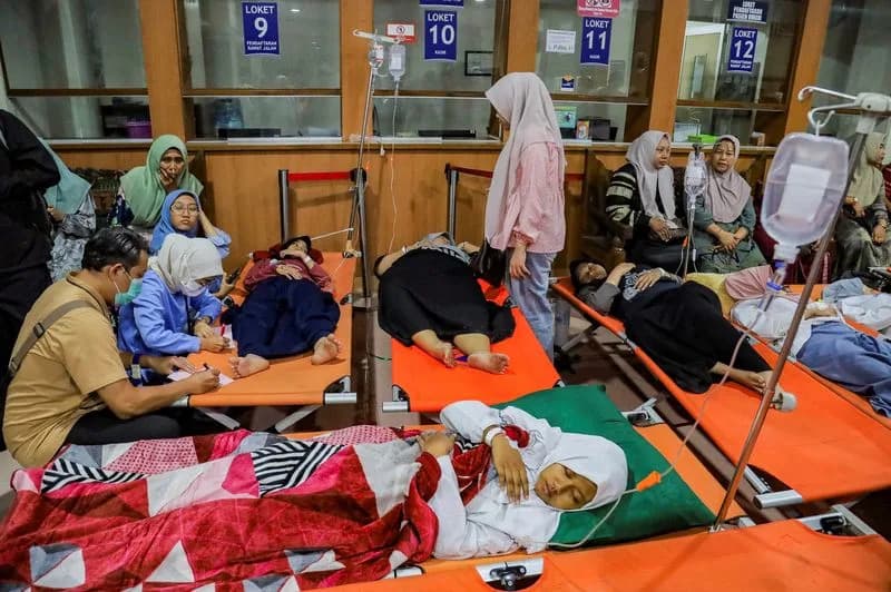 Komnas HAM Demands Police Probe After About 2,000 Students Sickened by Government Free-Meal Program