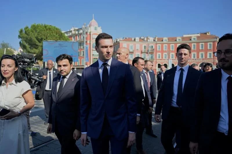 Bardella Pledges to Stop Migrant Crossings to UK If National Rally Wins in 2027