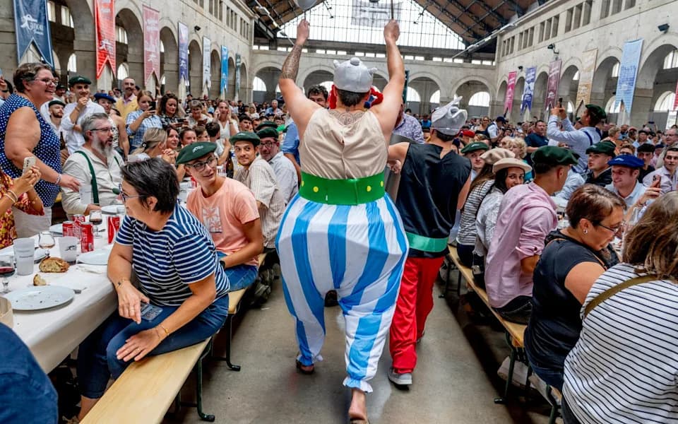 Giant French Feasts in Bourges Ignite Culture War Over Pork, Patriotism and Politics