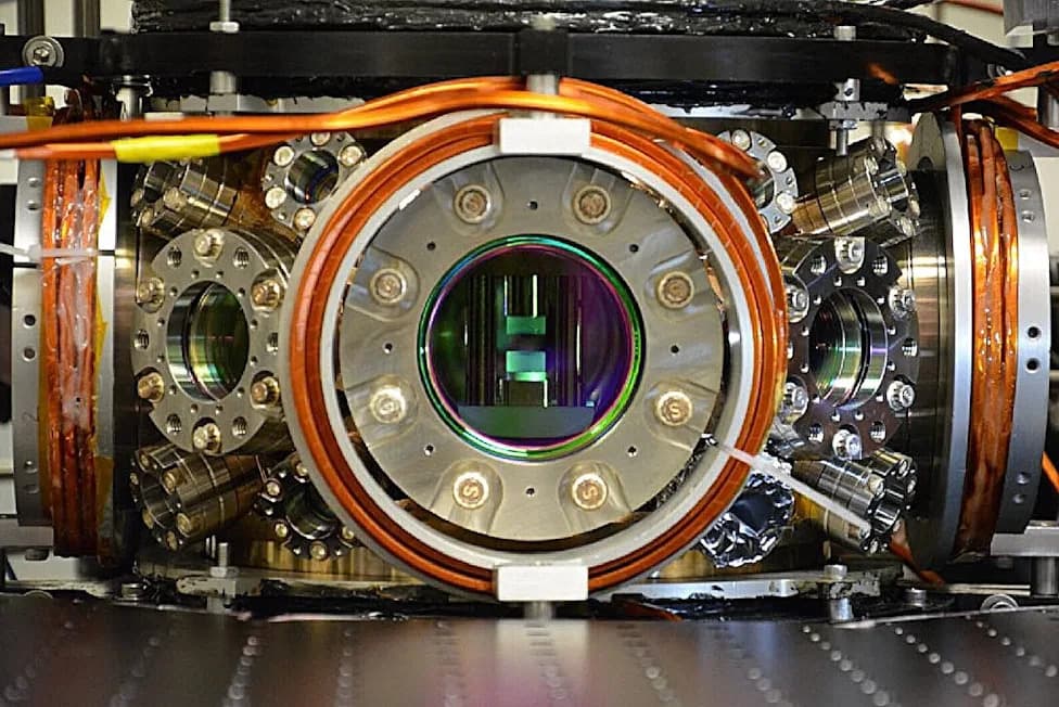 Atomic Spin Glass Unlocks a New Way to Store AI Memories