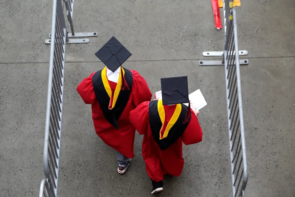 Colleges Start Their Own Loan Programs as Federal Graduate Borrowing Caps Take Effect