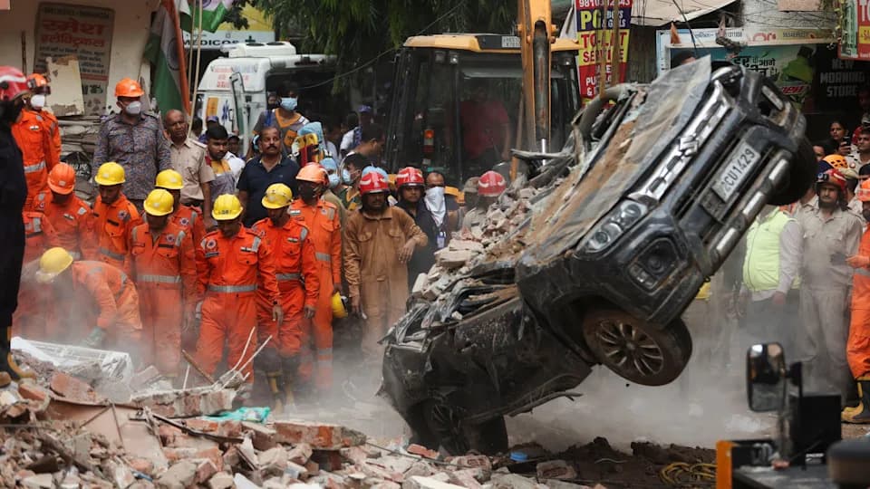 Five-Storey Student Hostel Collapses in Delhi's Satya Niketan — Dozens Feared Trapped, Multiple Dead