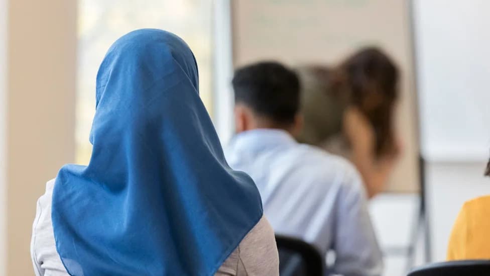 Austria Enforces Headscarf Ban For Girls Under 14 As Schools Reopen