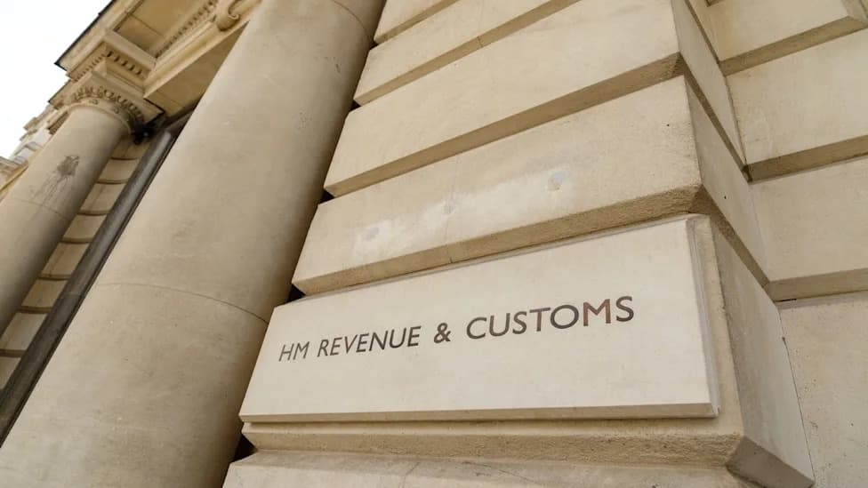 HMRC To Manually Review 107,000 Tax Returns After Persistent IT Fault