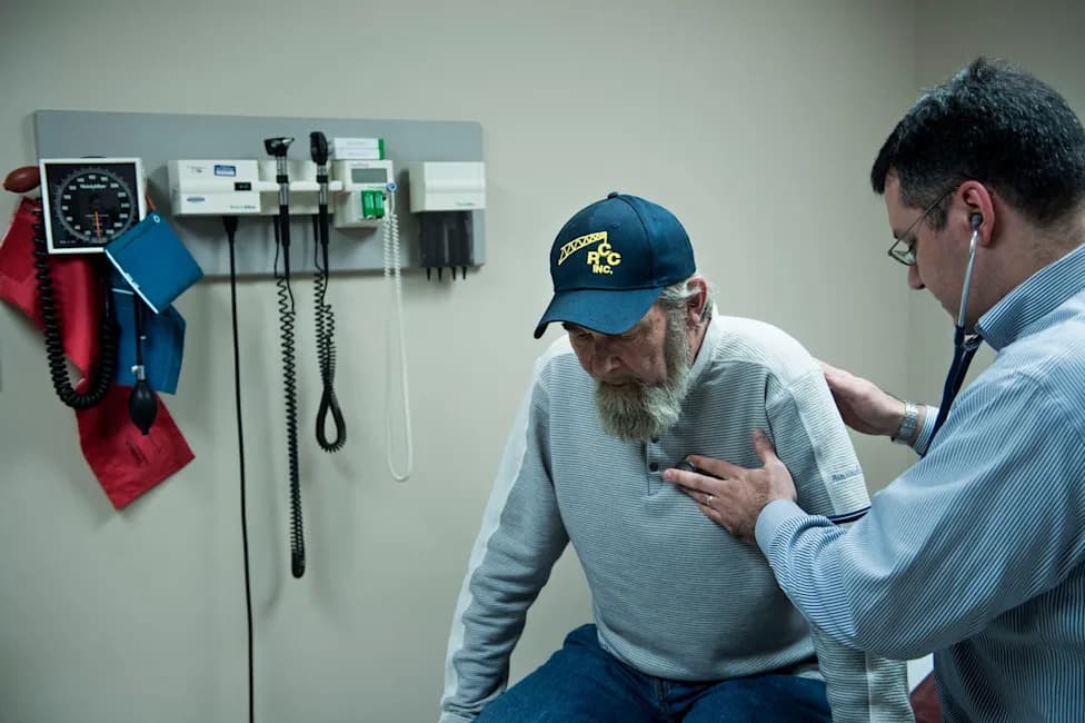 Study Finds About 20% More Microplastics in Lungs of Cancer Patients