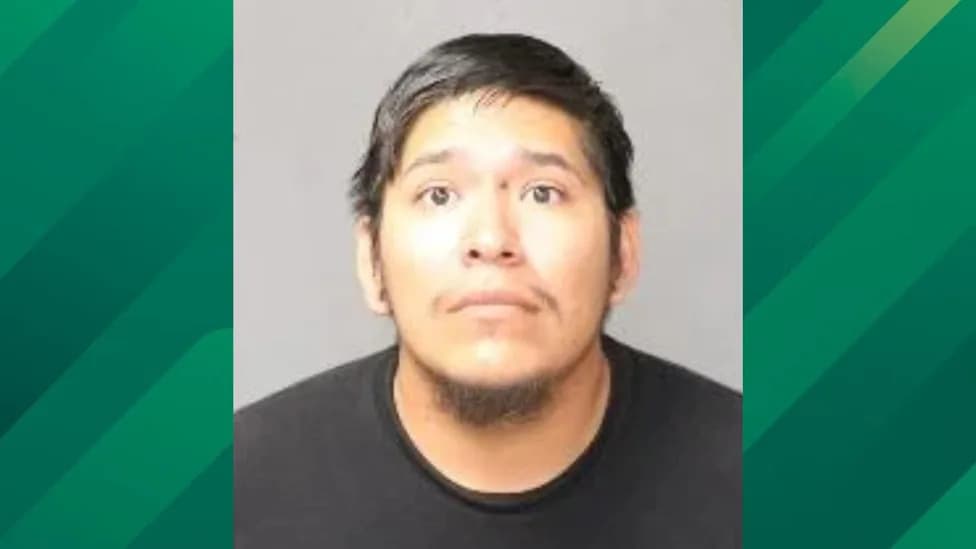 Albuquerque Father Arrested After Leaving 20-Month-Old Twin Boys in Locked, Sweating Car While He Went Dancing