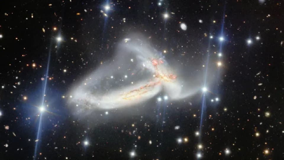 Twin Spirits Entwined: Students Discover Interacting Galaxies NGC 7253 (Nā 'Uhane Māhoe Huki Pū i ke Ola)
