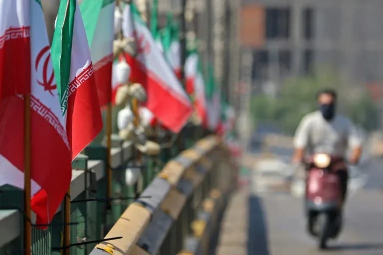 Sanctions Halt English Tests in Iran — Students Scramble As Study‑Abroad Dreams Fade