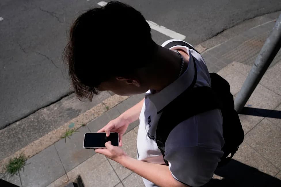 Australia Plans To Let Users Opt Out Of Algorithmic Feeds As New Digital Safety Bill Targets Harmful Content