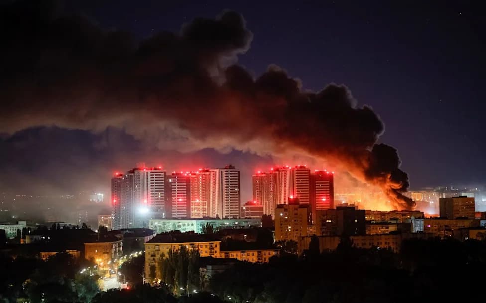 Ukraine Prosecutor General Resigns After Raid Reveals Safe Packed With $100 Bills