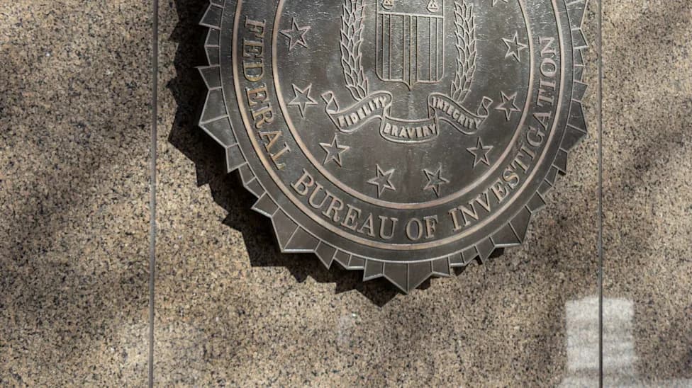 Massachusetts Victims Lose $24.5M After Scammers Spoof FBI Boston Number, Push Encrypted Apps