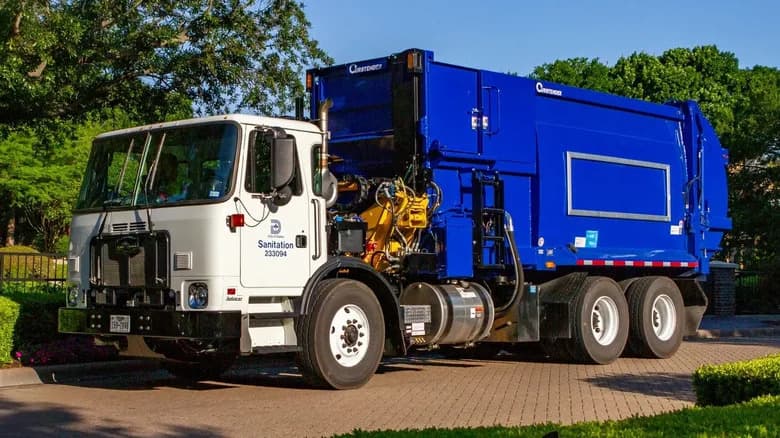 Dallas Mounts AI Cameras on Garbage Trucks to Photograph Homes and Flag Code Violations