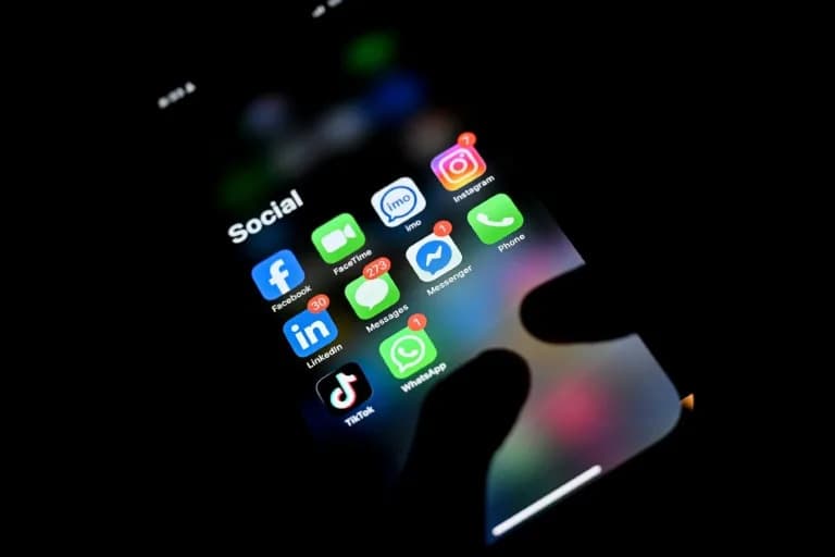 Amusing or Addictive? How Algorithms Hook Our Social Feeds — And What Australia Wants to Change