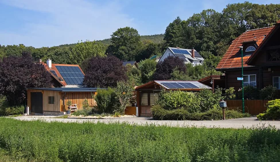 Austria's Solar Grants Claimed in 33 Seconds — Policy Shifts to Batteries and Smart Energy from 2027