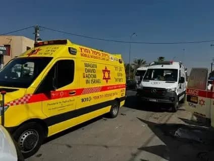 Teacher Shot In School Parking Lot Near Beersheba; School Suspends Classes
