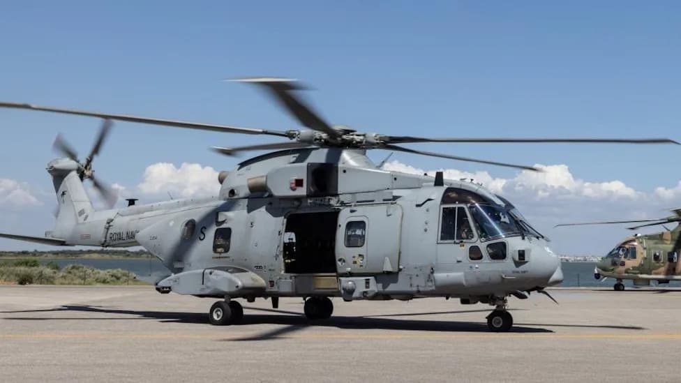 Engine Fault Contributed to Merlin Helicopter Ditching That Killed Royal Navy Serviceman, Inquiry Finds