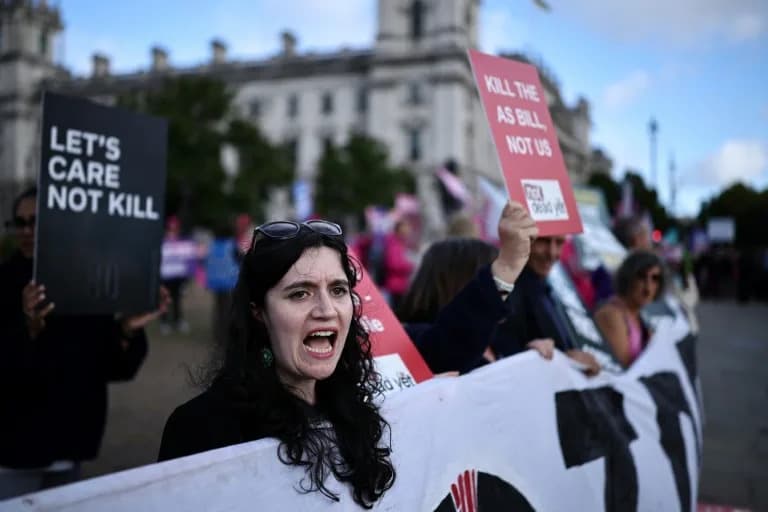 UK MPs Reject Assisted Dying Bill in Narrow Commons Vote