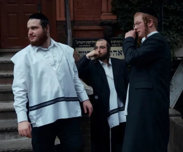 Jewish Institutions Spend Record $1.02B on Security as High Holy Days Begin