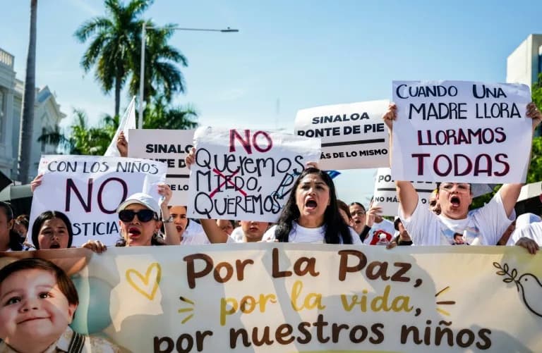 Thousands March In Culiacán Calling For Peace As Sinaloa Cartel Violence Escalates