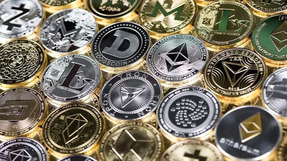 Senate Democrats Meet on CLARITY Act as Vote Nears Amid Ethics Fight Over Trump Family Crypto Ties