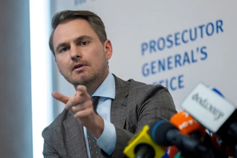 Zelenskiy Urges Parliament To Quickly Approve Prosecutor General's Exit Amid Anti‑Corruption Clash