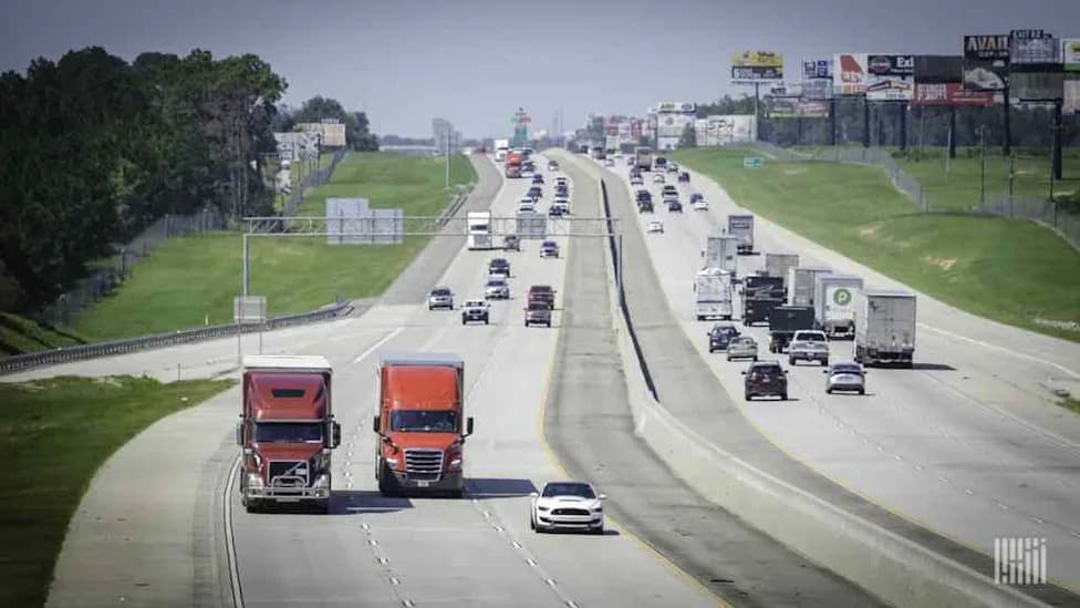 Texas Couple Sentenced Over $2.4M Mexico-to-U.S. Smuggling Scheme Involving Unapproved Veterinary Drugs and Pesticides