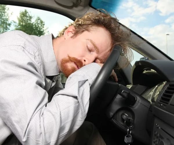 Nearly 3 in 4 U.S. Adults Report Fatigue, CDC Finds — Who’s Most Affected and What Helps