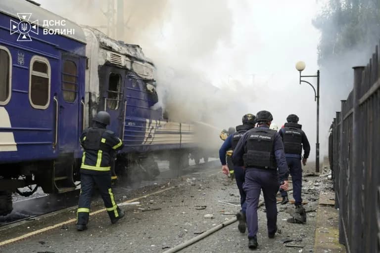Zelensky Ready To Back De-escalation If Russia Reciprocates; Trump Says Both Sides Agreed To Halt Energy Strikes