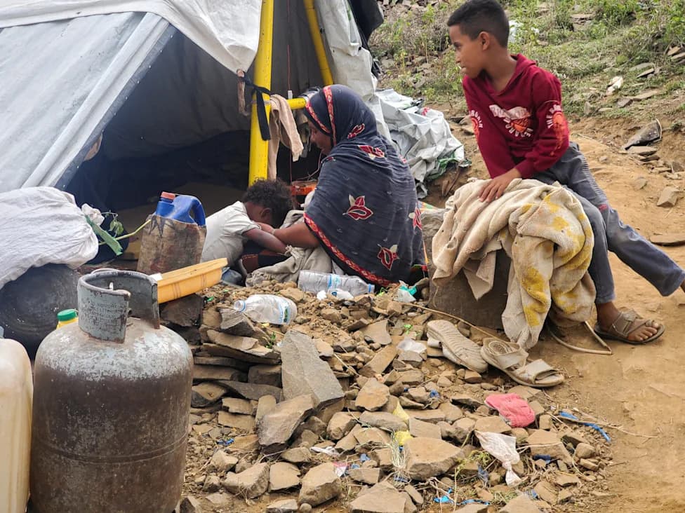 Over 100,000 Displaced as Fighting Escalates Along Yemen’s Western Coast