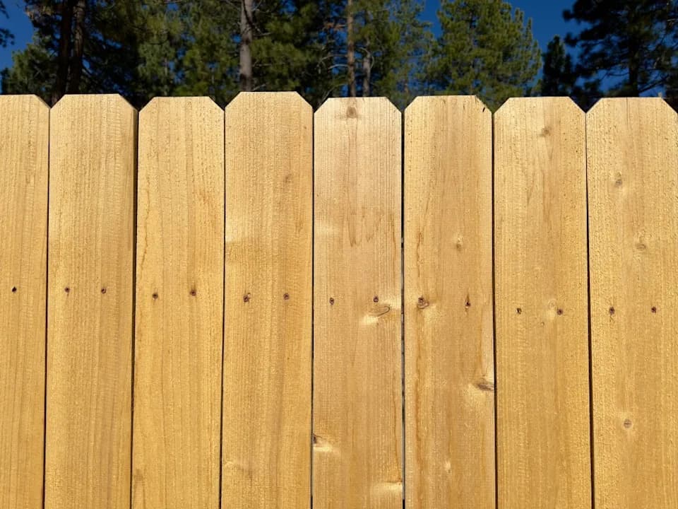 Viral Video: Contractor Dismantles Nearly Finished Fence After Homeowner Refuses To Pay, Threatens To Call ICE