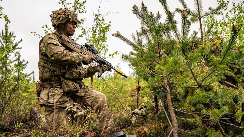 UK Weighs Joining Canada-Led Defence Bank to Help Fund Military Spending