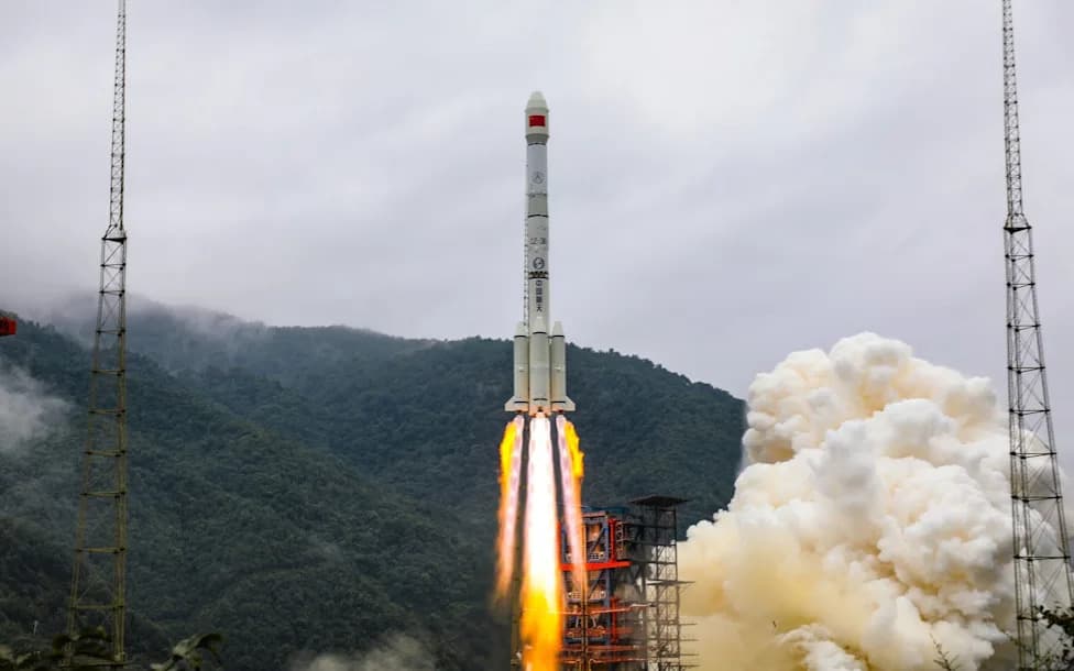 US Orbital Weapon Sparks Fears Of 'Dogfighting' And A New Space Arms Race
