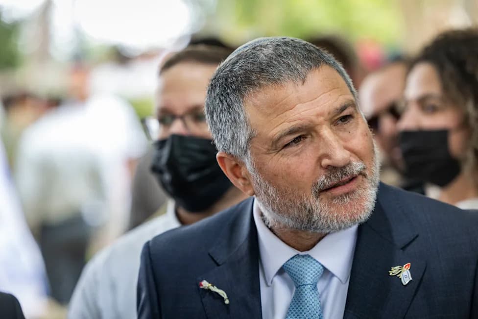 Shin Bet Chief Vows Global Hunt for October 7 Perpetrators as Netanyahu and Herzog Honor Agents