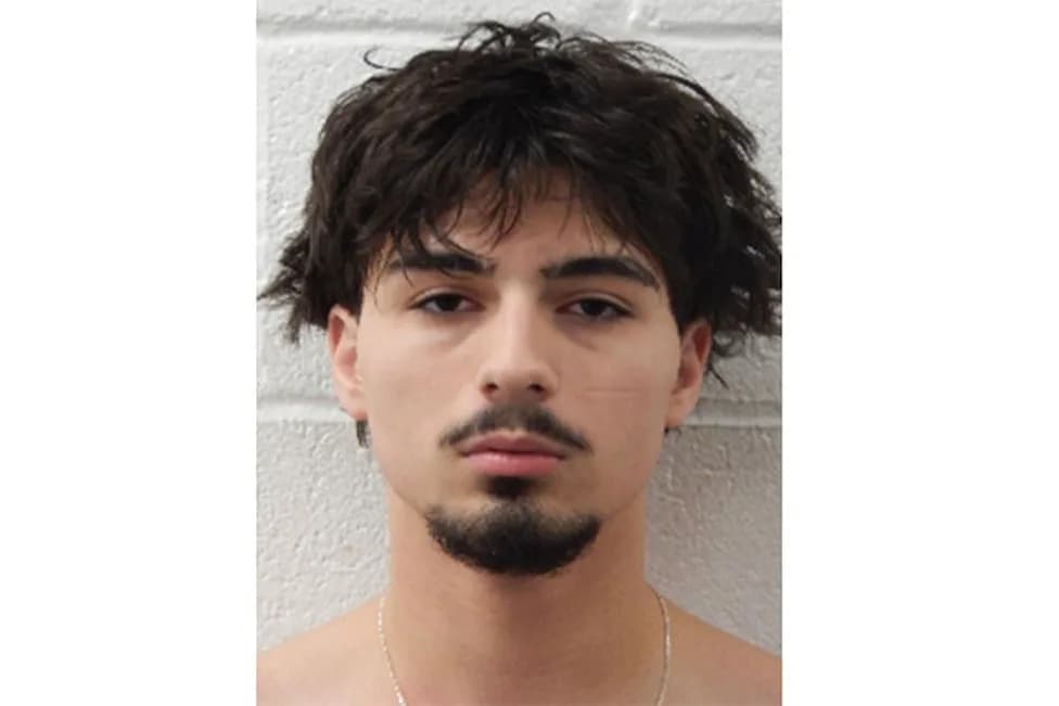 Ohio Teen Charged With Murder After Allegedly Shooting Brother While Defending Mother