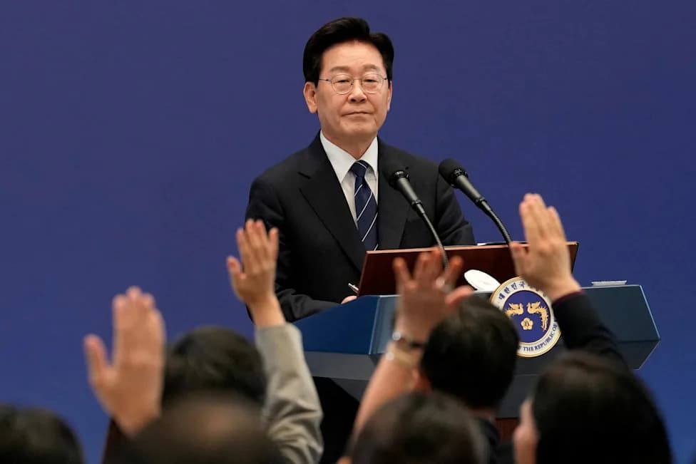 Seoul Says US-North Korea Talks Possible; Rules Out Troop Deployment To Strait Of Hormuz
