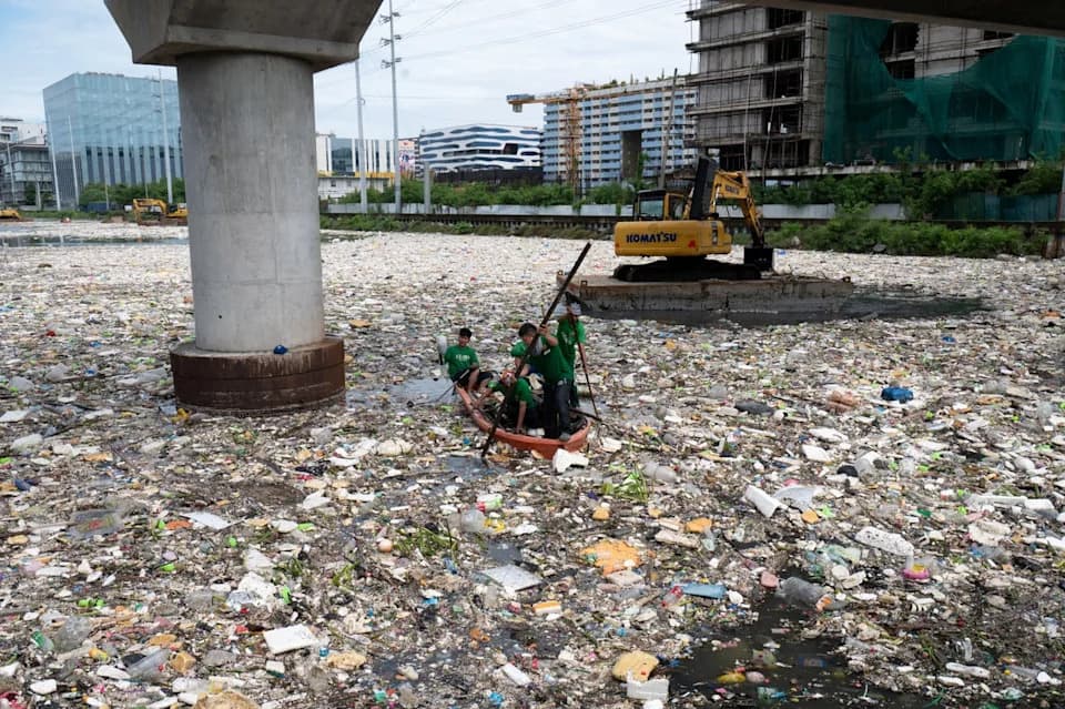 Could A Village‑Level Model Solve The Philippines’ Ocean Plastic Crisis? Mother Earth Foundation Makes Earthshot Final
