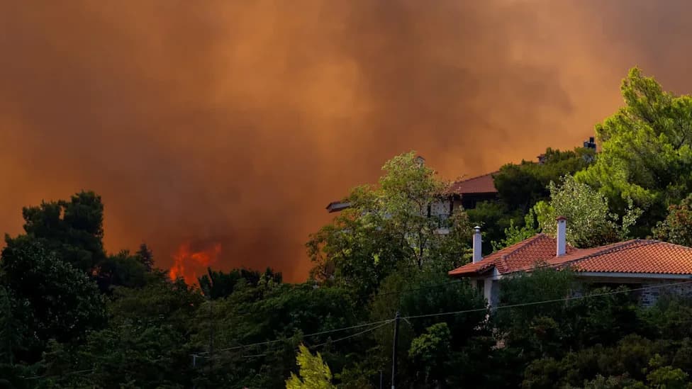 No Escape: Expert Warns Climate Change Will Hit Everyone — Wealth Won't Protect You