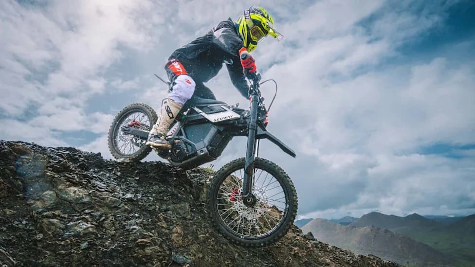 LA Moves To Reclassify Electric Dirt Bikes — E‑Bike Labeling Under Fire