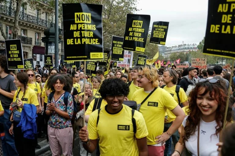 Thousands Across France Protest ‘Licence To Kill’ Policing Bill Ahead Of Senate Vote