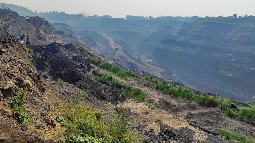 India’s Coal Growth Pauses as Renewables Meet Rising Power Demand — But Emissions from Industry Climb