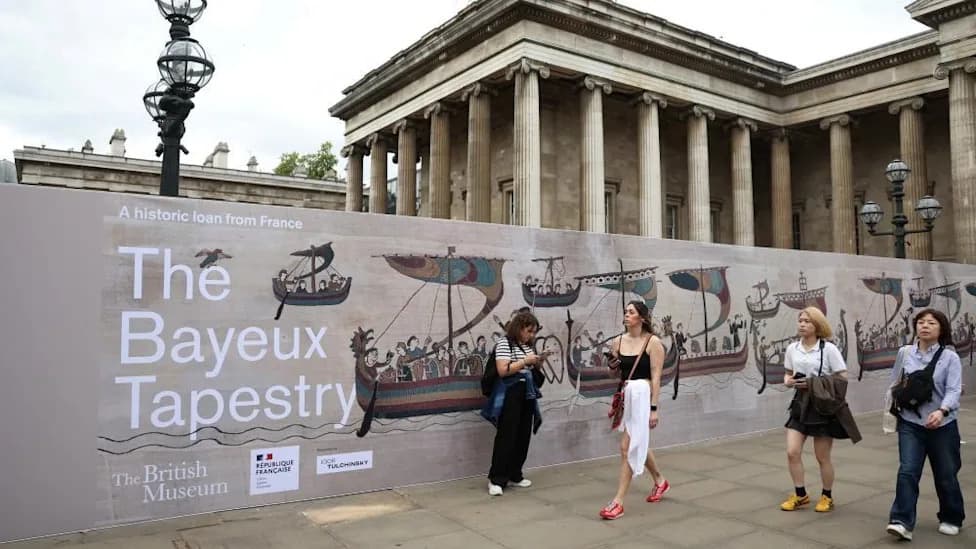 British Museum Bans Photography Along Bayeux Tapestry to Prevent Visitor Delays