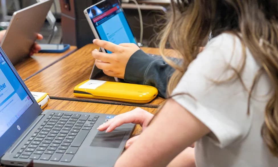 NYC and LA Pause Student AI — Alabama’s K–12 Plan Shows a Better Path
