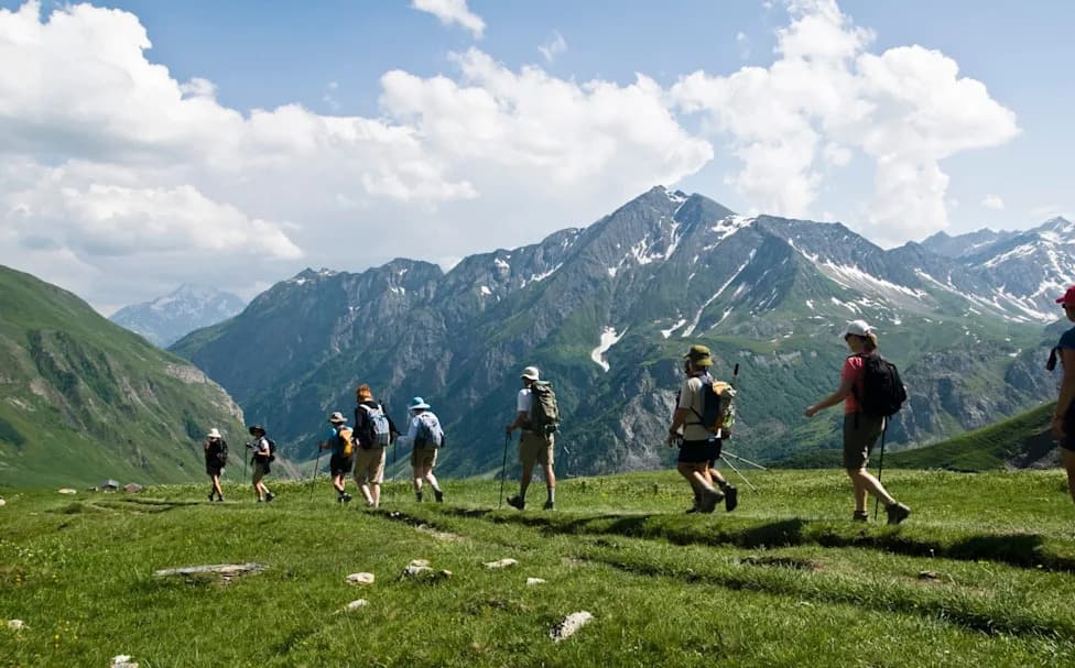 Mont Blanc Crackdown: France Bans Wild Camping and Targets Bad Behaviour on Popular 105‑Mile Trek