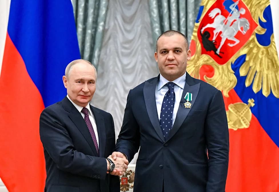 Putin-Linked Boxing Chief Funded Trump Jr.'s Bahamas Afterparty — Now Congress Is Probing