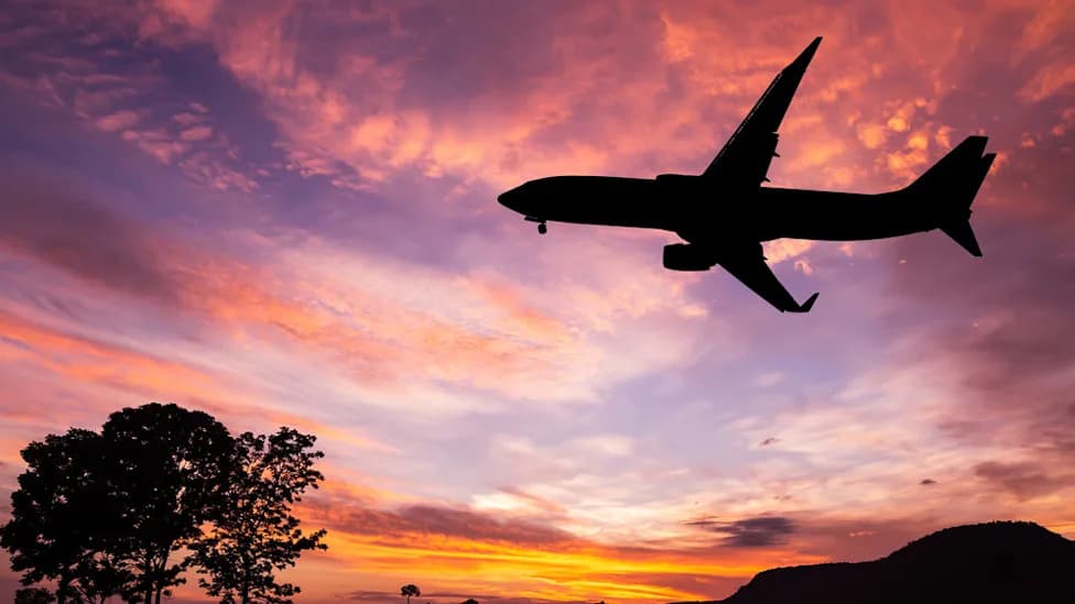 U.S. Threatens Global Grounding of Iranian Airlines By Cutting Off Fuel, Landing Services and Ticketing